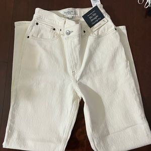 Abercrombie & Fitch *Cross Waist* Curve Love 90s Straight Ultra High Rise